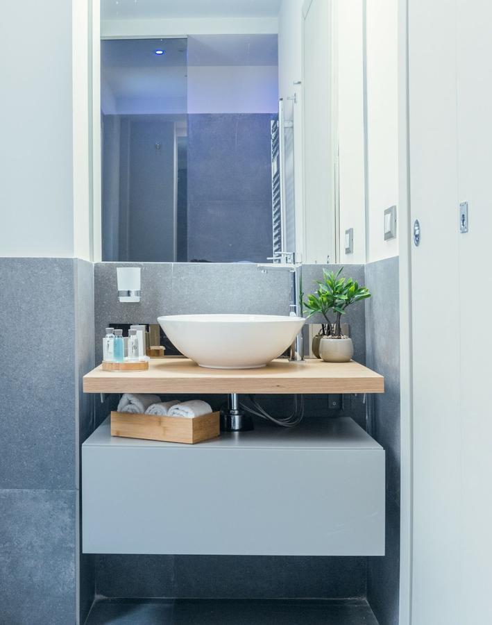 Al Qasr- Design And Luxury Apartment 팔레르모 외부 사진